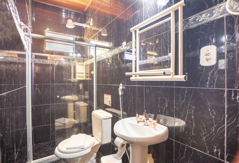 Quarto Triplo Estandar, Diamante Negro   Salvador