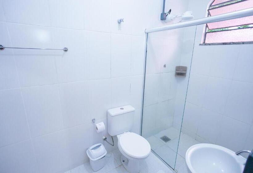 Люкс, Local Hostel Manaus