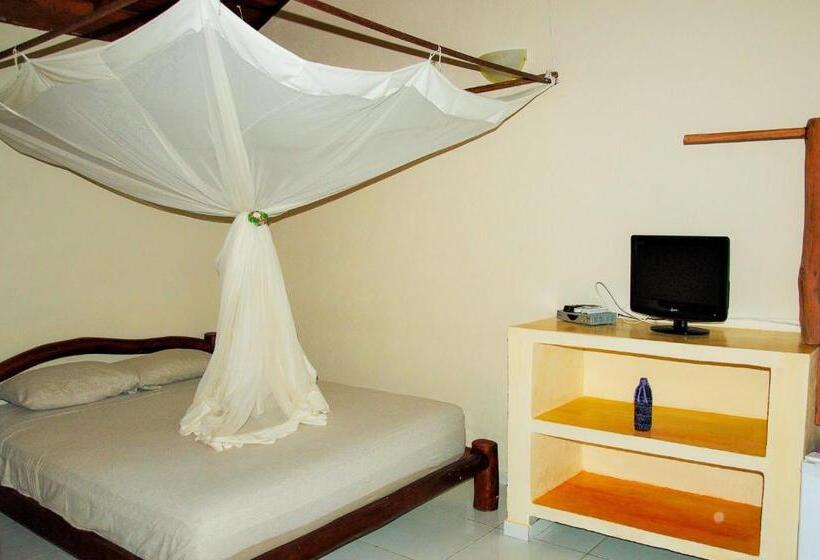 Economy Triple Room, Pousada Mediterraneo