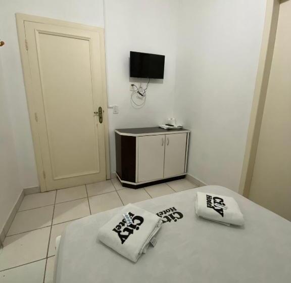 اتاق استاندارد سه نفره, City Hotel, Curitiba