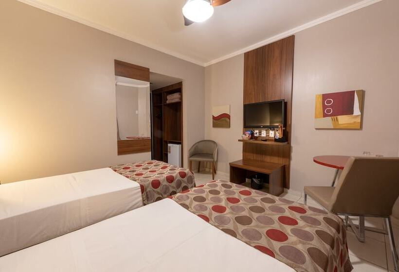 Номер Стандарт, Class Hotel Pouso Alegre