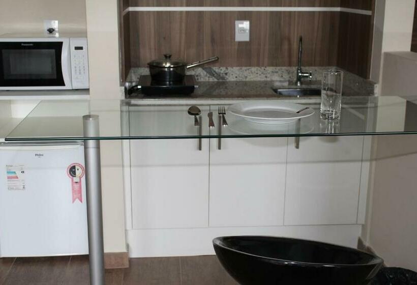 Quarto Estandar com Sacada, Resende Inn