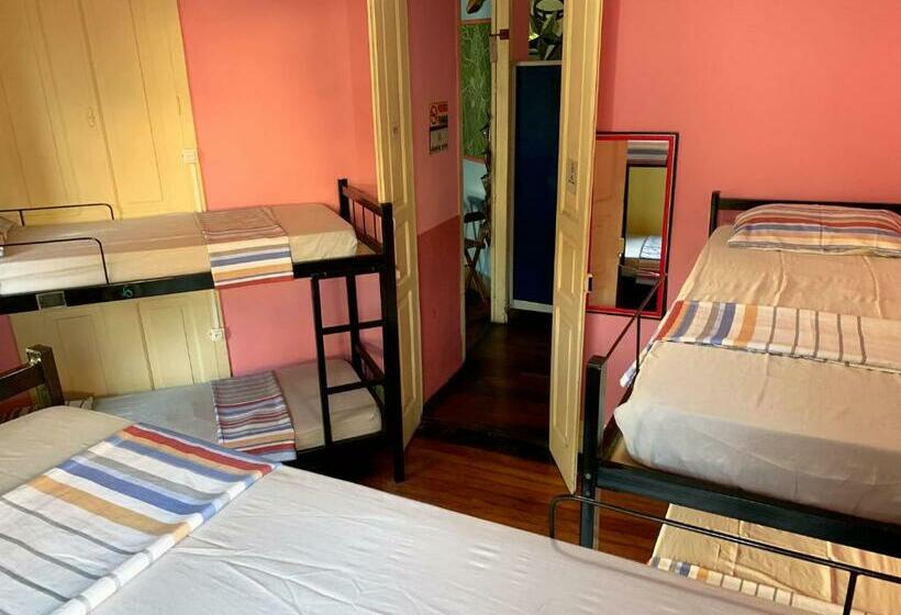 تختخواب در اتاق مشترک, Massape Rio Hostel