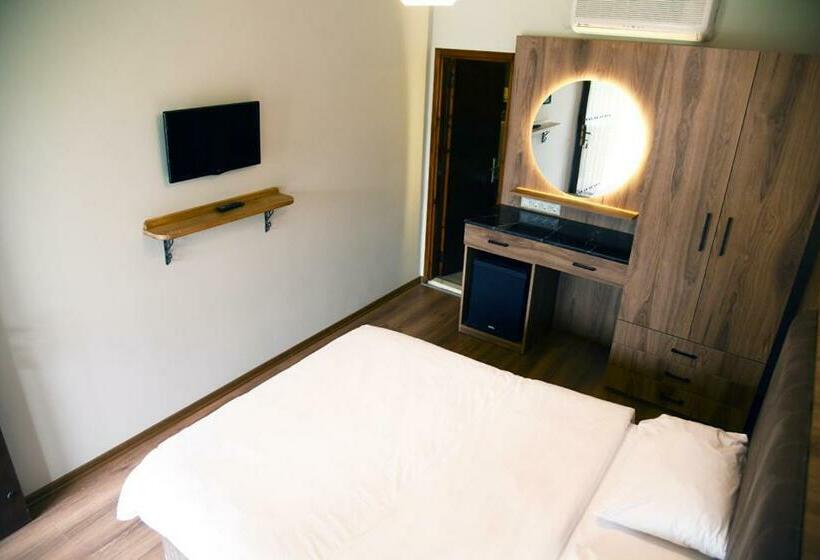 标准间, Fener Motel