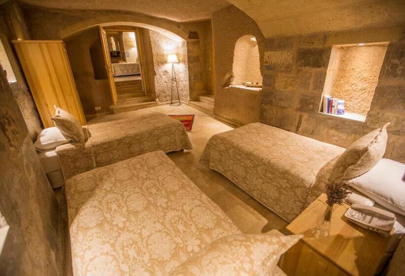 Family Suite, Kistar Cave