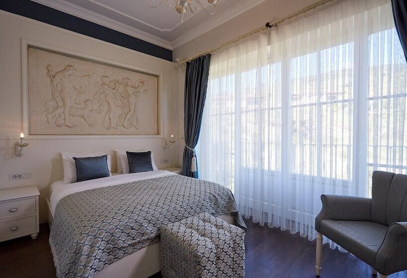 Семейный Номер, Vinifera Ephesus
