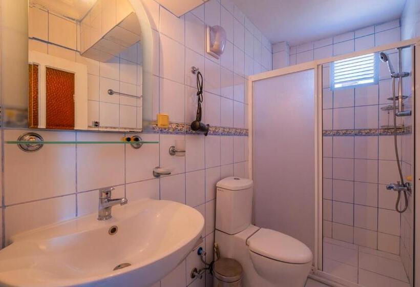 Chambre Familiale Vue Mer Latérale, Selim Pansiyon   Adults Only