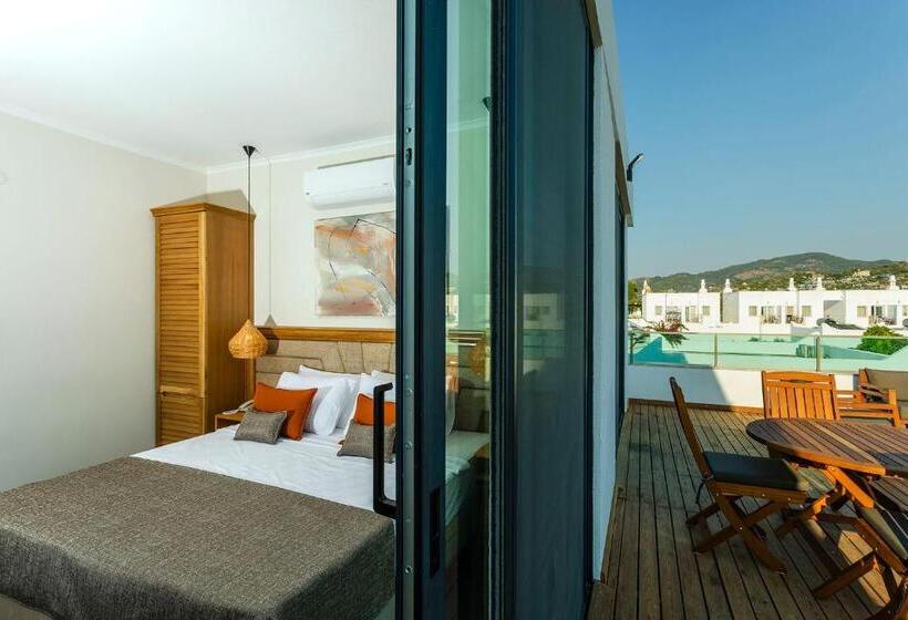 Президентский Люкс, Yalıpark Beach