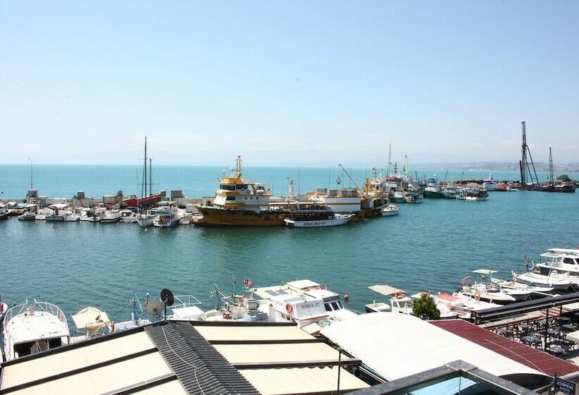 Номер Стандарт Трехместный, Sinop Mola Otel