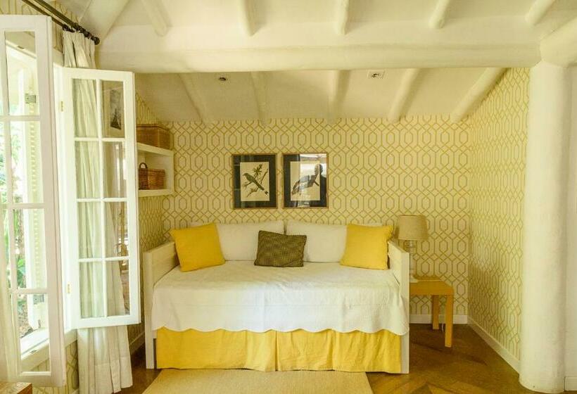 Полулюкс, Tw Guaimbe Exclusive Suites