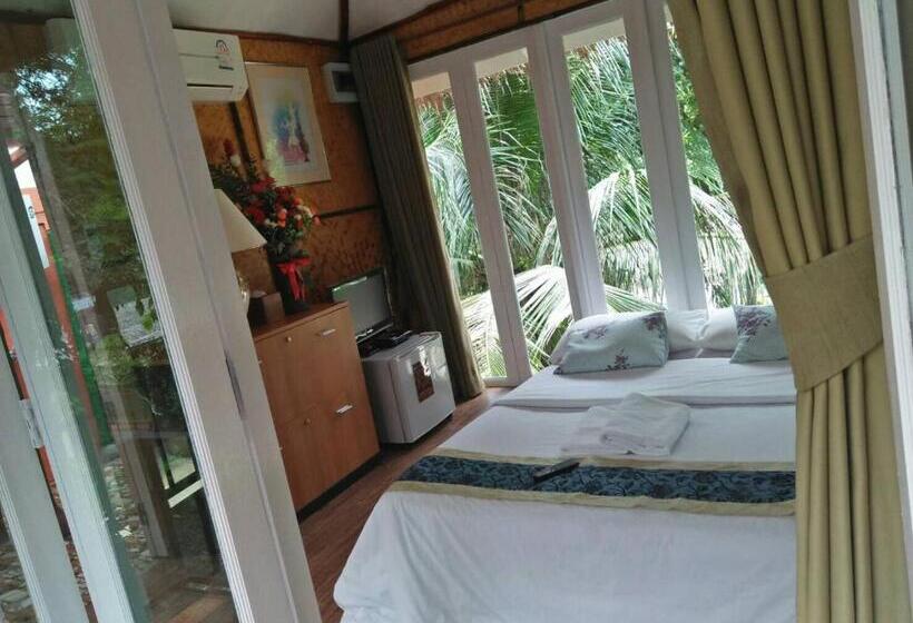标准间, Baan Pong Tara