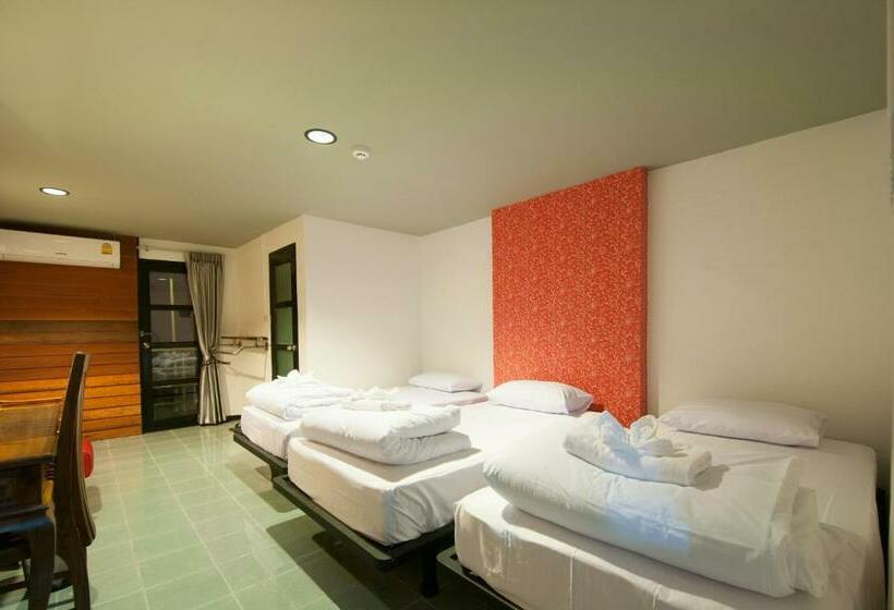 Номер Стандарт Трехместный, The 8 Factory Hotel Phitsanulok