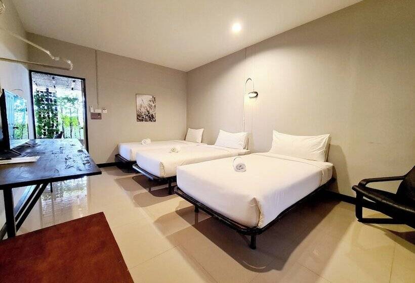 Номер Стандарт Трехместный, The 8 Factory Hotel Phitsanulok