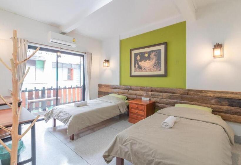 اتاق استاندارد, Banthat Thong Hostel