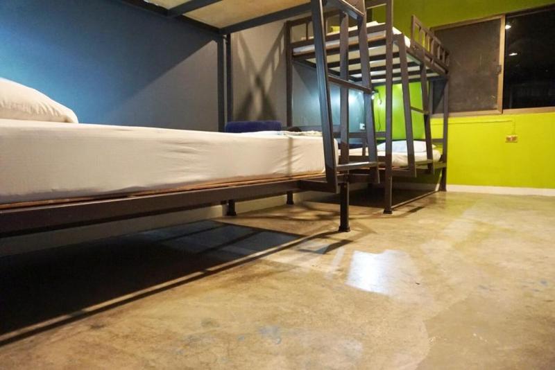 공동 객실, B&b House & Hostel