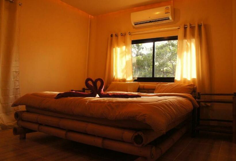 اتاق سوپریور با بالکن, Exotic Bungalows
