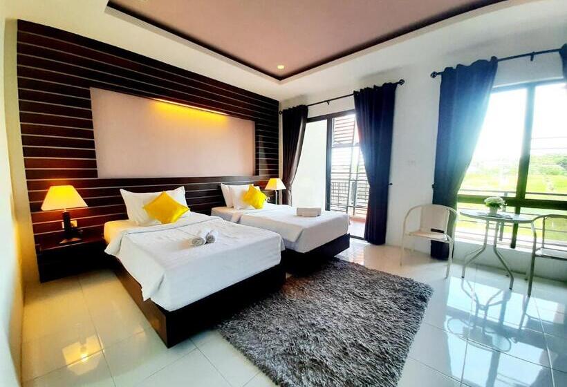 Quarto Deluxe, Purimas Resortel