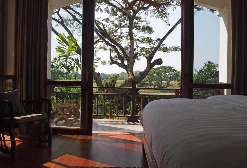 اتاق استاندارد با چشم‌انداز کوهستان, Villa Albizia, Chiang Mai