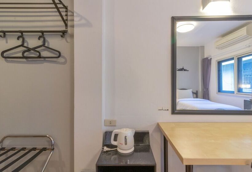 Quarto Superior, Intown Residence