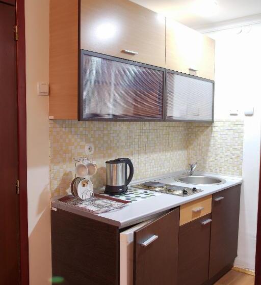 سوئیت 2 خوابه, Junior