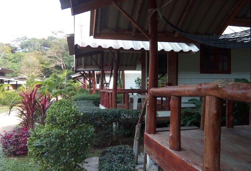 بانگلوی استاندارد, Klong Khong Garden