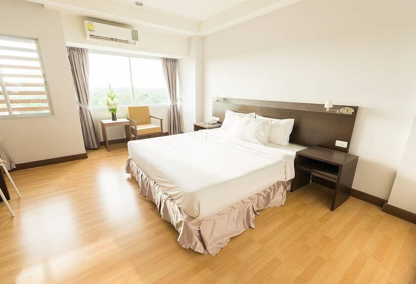 Номер Deluxe, Sinkiat Buri
