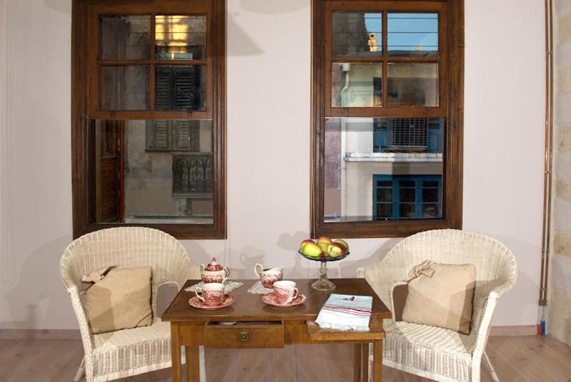 اتاق خانوادگی, Anassa Estate
