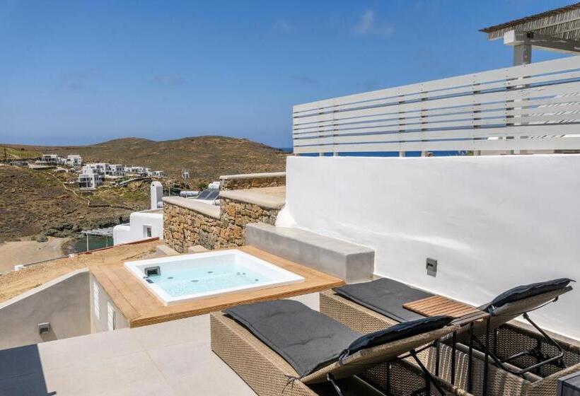 سوئیت با وان آب گرم, Sea Rock & Sky Private Mykonos Residence