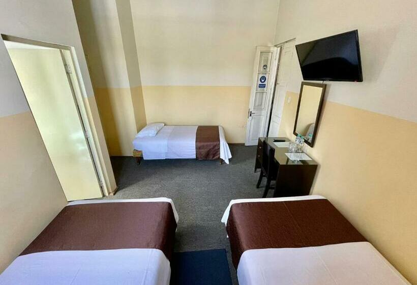 Номер Стандарт Трехместный, Las Mercedes Hostal Residencial