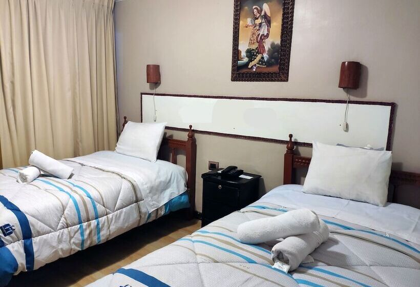 Quarto Estandar, Casona Quera