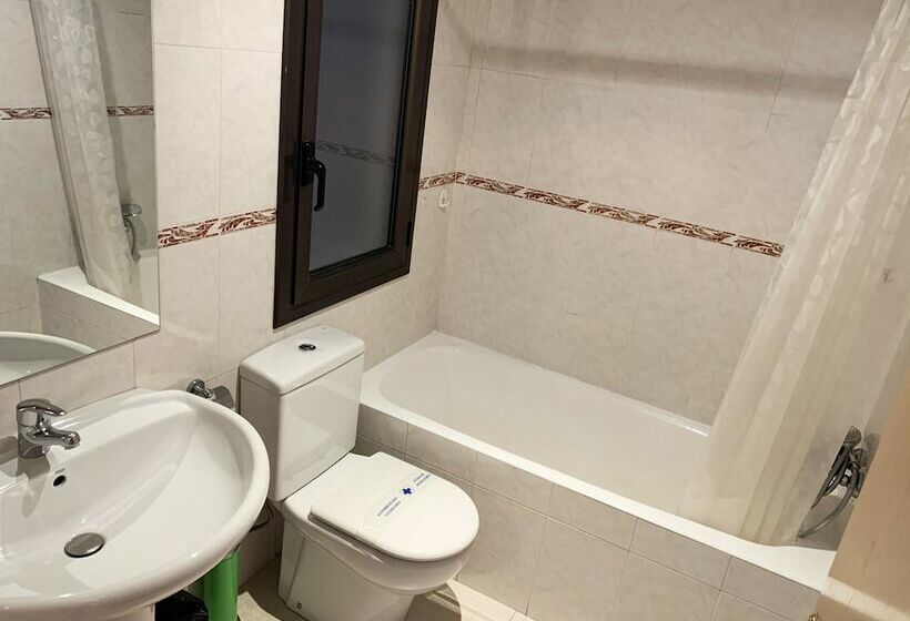 آپارتمان 2 خوابه, Apartamentos Pantebre 3000