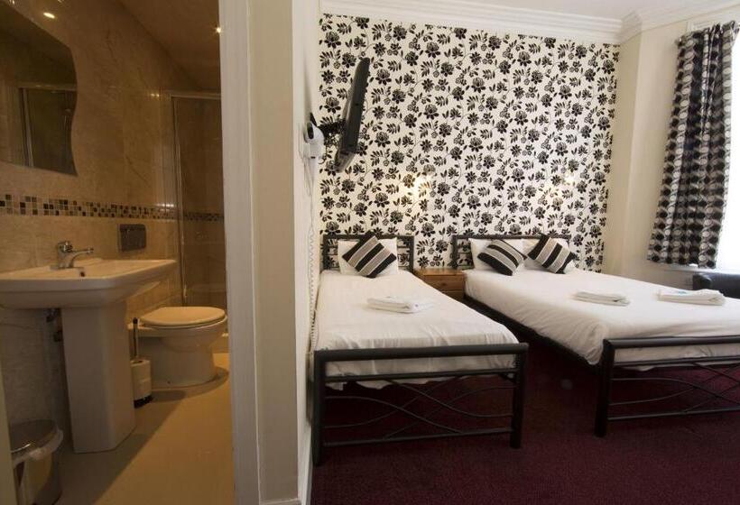 חדר סטנדרט לשלושה, Royal London Hotel By Saba