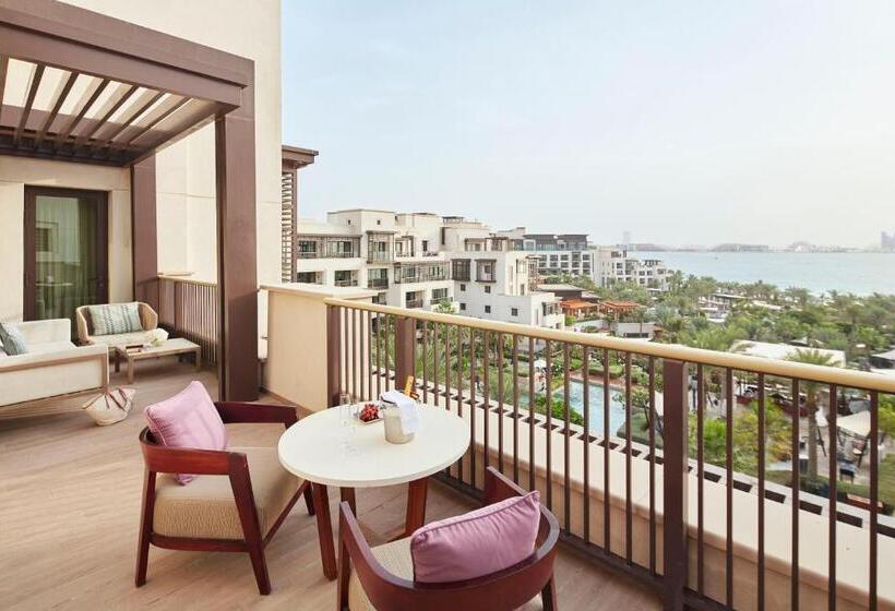 Клубный люкс с видом на море, Jumeirah Al Naseem Dubai