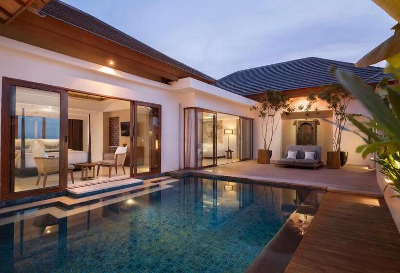 سوئیت رویال, The Bandha Hotel & Suites