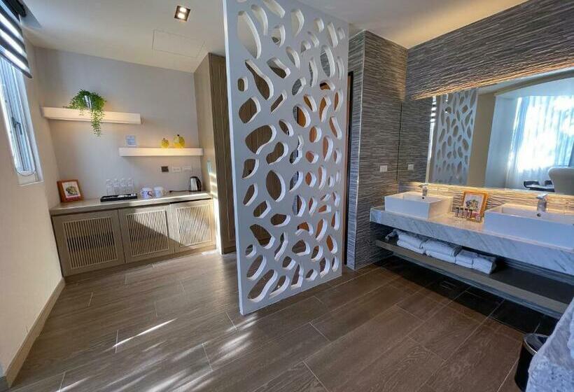 اتاق لوکس چهار تخته, Kenting 4 Sisters Villa