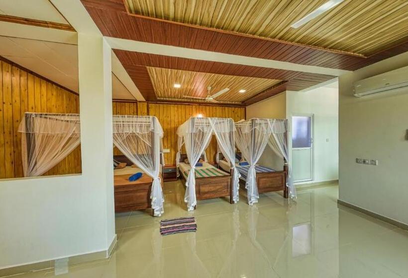 اتاق لوکس خانوادگی, Sky Garden Mini