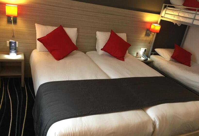 اتاق استاندارد چهار تخته, The Originals City, Hôtel Marnelavallée Est, Meaux