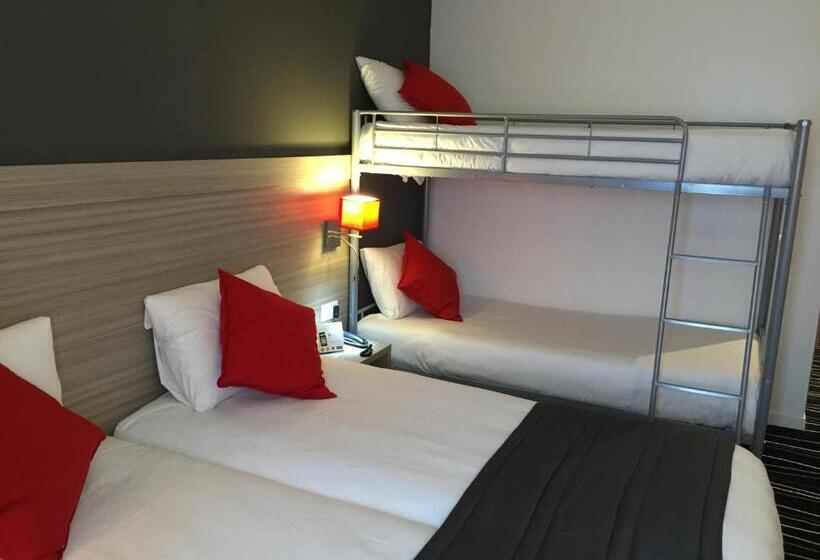 اتاق استاندارد چهار تخته, The Originals City, Hôtel Marnelavallée Est, Meaux