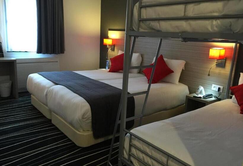 اتاق استاندارد چهار تخته, The Originals City, Hôtel Marnelavallée Est, Meaux