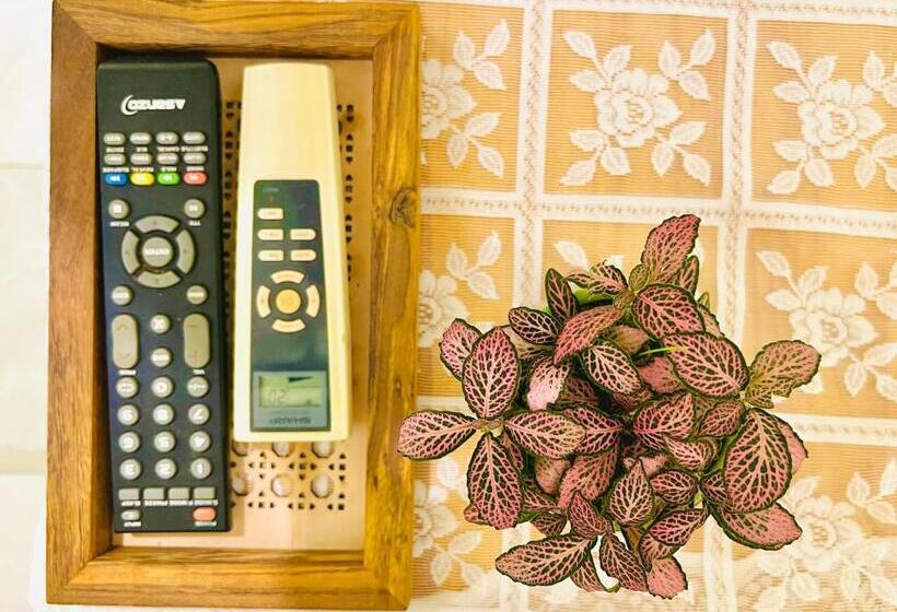 اتاق استاندارد, A.n Homestay