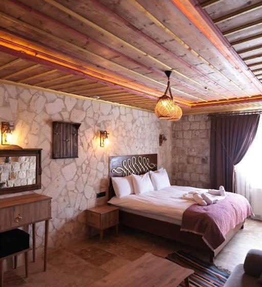 اتاق سوپریور با تخت بزرگ, Stone Owl Otel & Restaurant