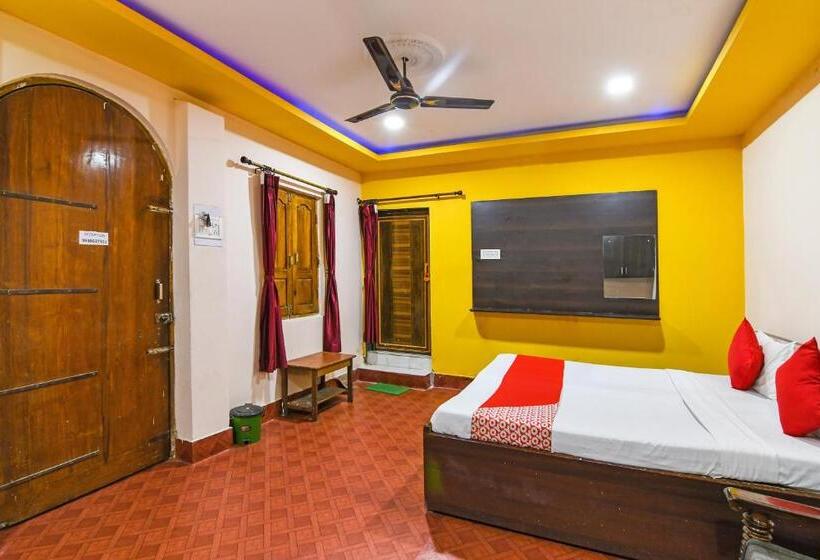 اتاق کلاسیک سه تخته, Oyo Flagship Hotel Ashirbad Deluxe
