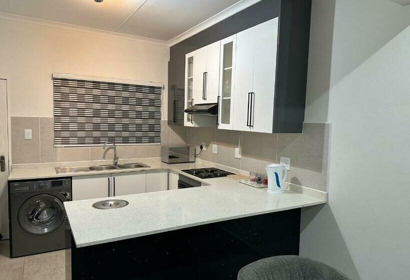 آپارتمان 1 خوابه با چشم‌انداز باغ, Canal View Estate & Resort