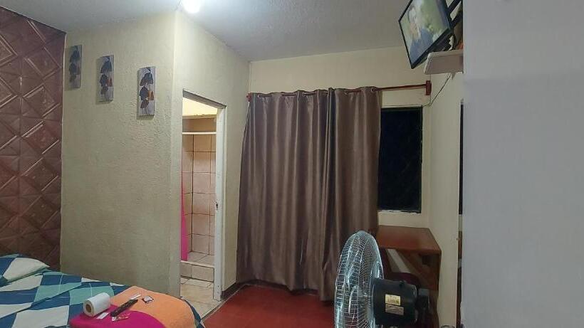 اتاق استاندارد, Villas De San Juan, Guatemala