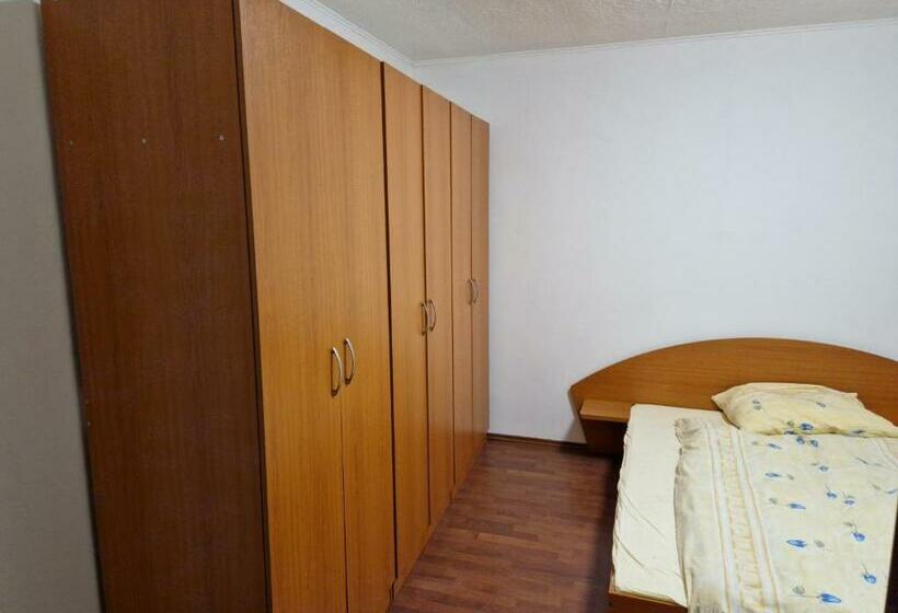 스탠다드 트리플 룸, Sankt Martin Hostel