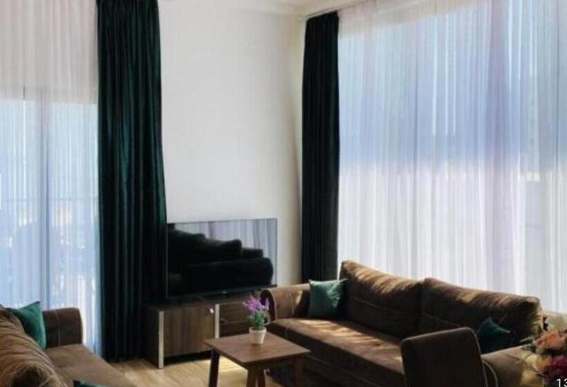 Deluxe Suite Sea View, Apart Hotels Locco Guinness