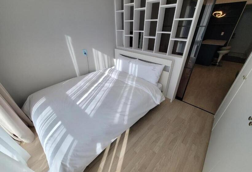 اتاق لوکس, W Residence Hotel Centum City
