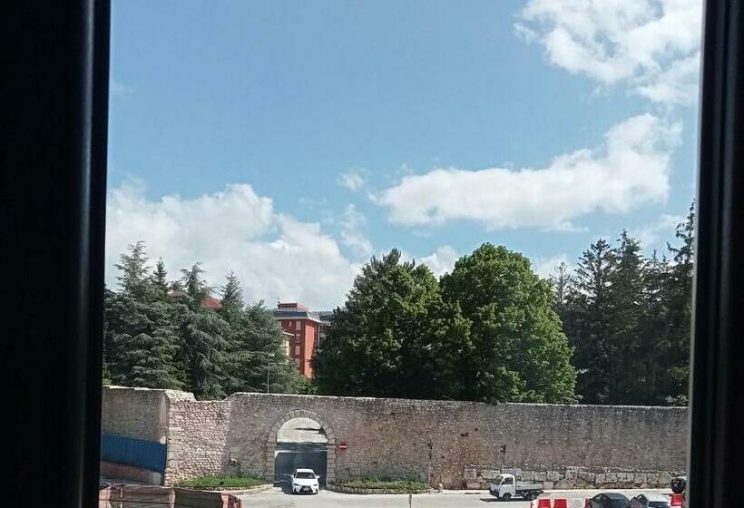 اتاق استاندارد سه نفره, Porta Rivera Plesso Stazione