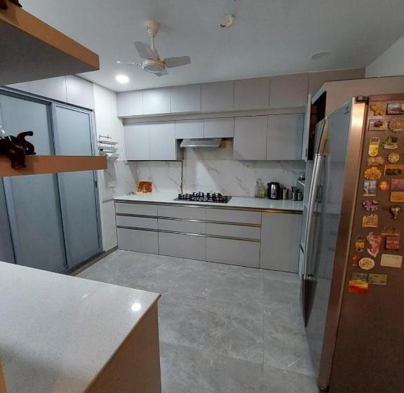 اتاق اکونومی, Royal Nest Premium