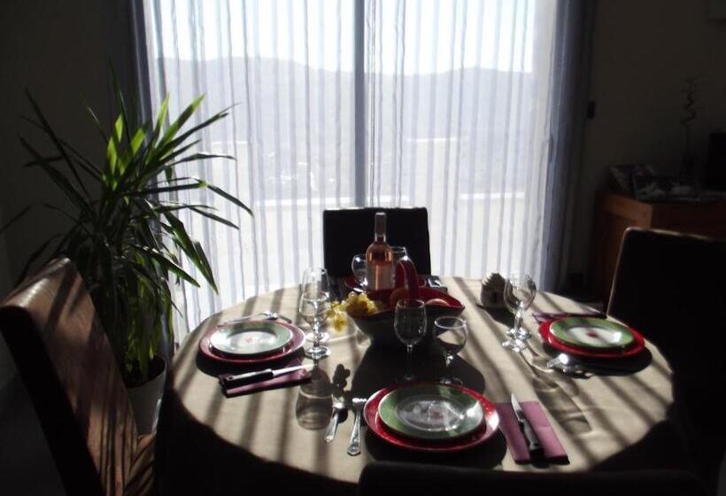 Номер Стандарт, Auberge Du Mazet